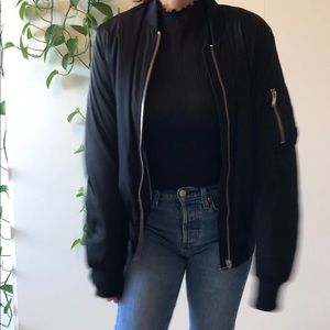 Aritzia Babaton bomber jacket